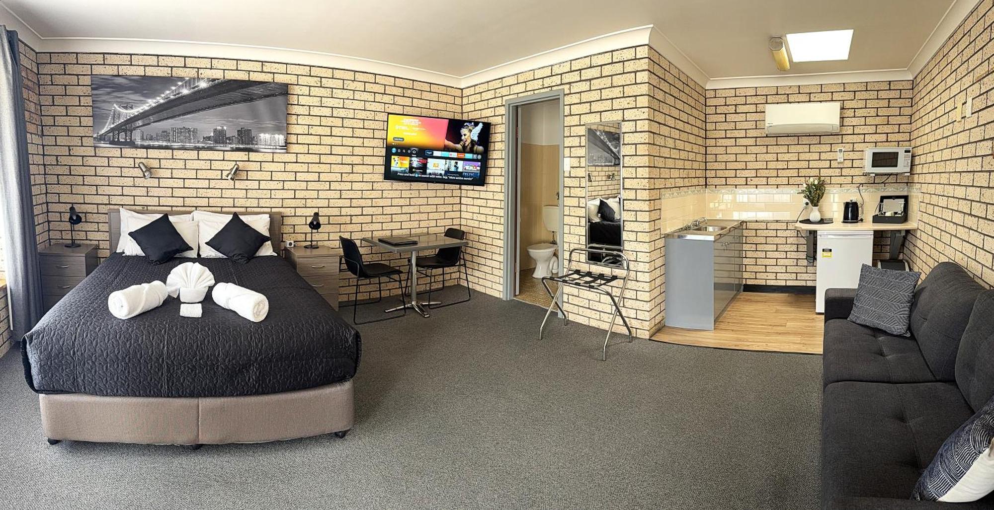 Cowra Crest Motel Exteriör bild